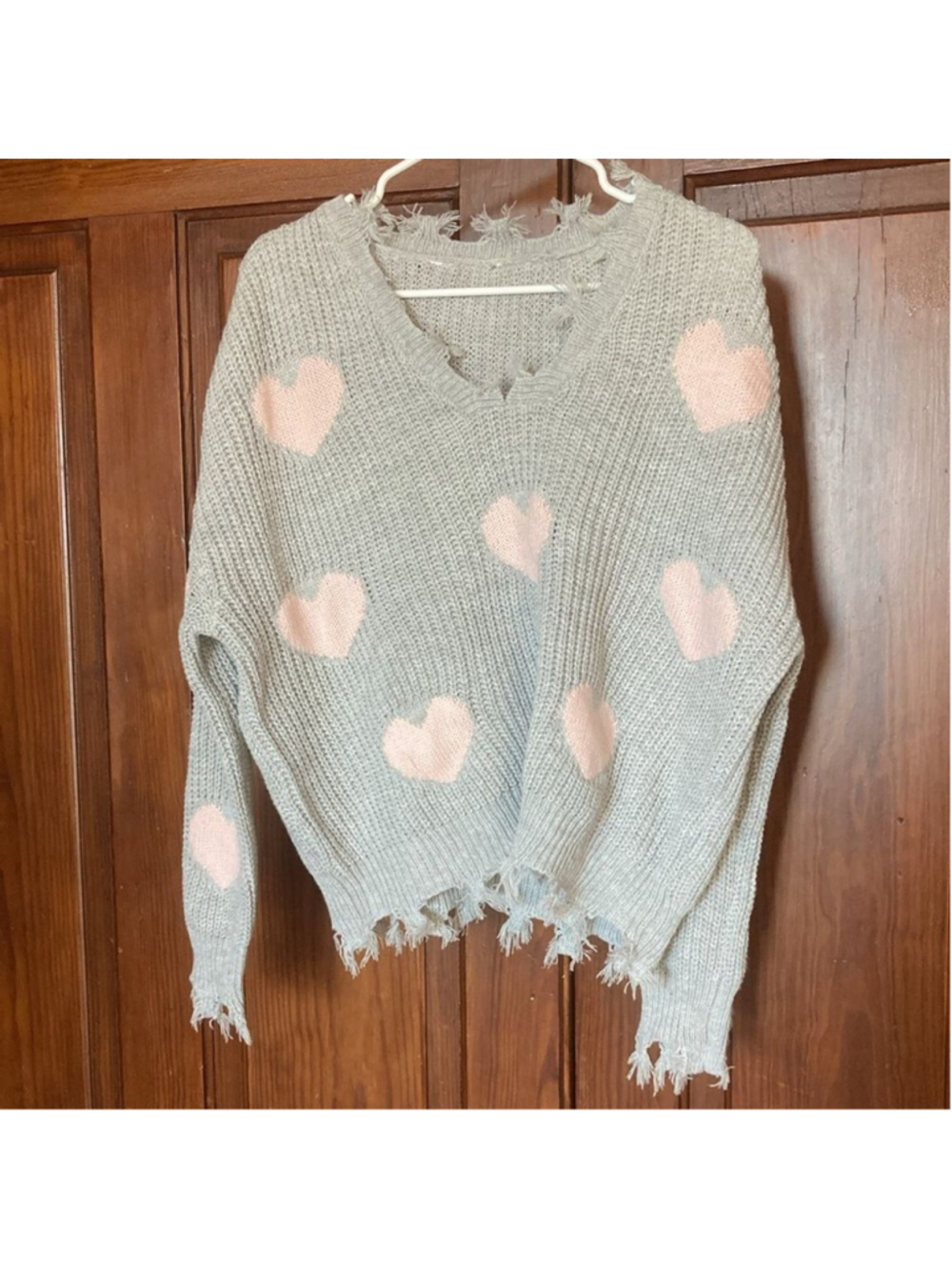 No Boundaries Knit Frayed Grey Pink Heart Relaxed Sweater Size L 11-13 Juniors